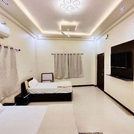 Ap Suite - By Ap Villa'S And Resort'S Ujjain Bagian luar foto
